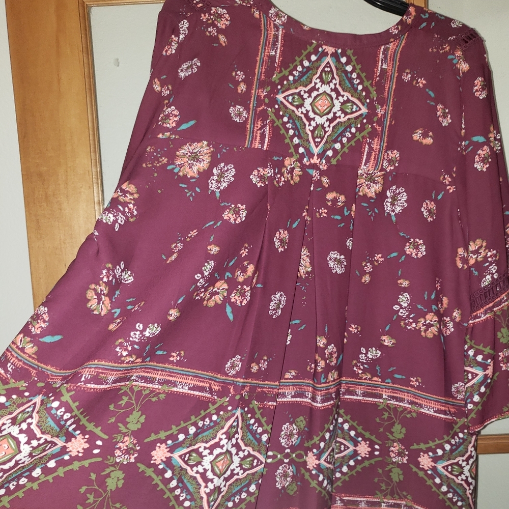 Womens blouse - Picture 3 of 4
